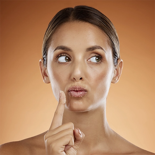 Peeling na rty – co to je a jak ho používat?