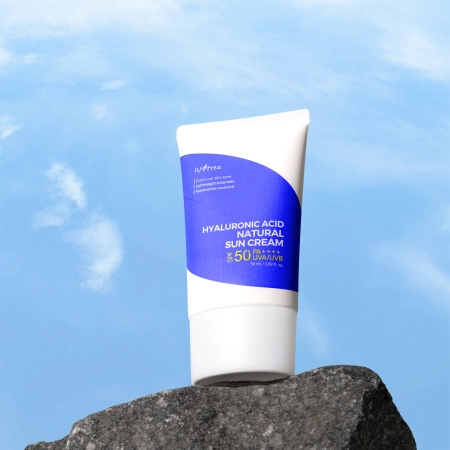 Isntree - Hyaluronic Acid Natural Sun Cream SPF50+/PA++++ - Krém s minerálním filtrem - 50 ml