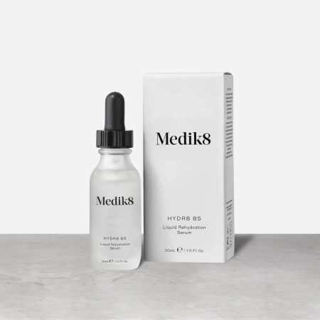 Medik8 - Hydr8 B5 - Sérum s kyselinou hyaluronovou a panthenolem - 30 ml