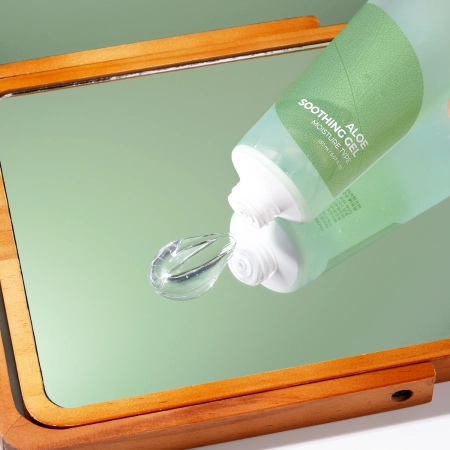 Isntree - Aloe Soothing Gel - Moisture Type - Zklidňující a hydratační gel s aloe - 150 ml