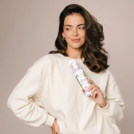 Anwen - Pina Lokada - Sprej pro oživení kudrlin a vln - 300 ml
