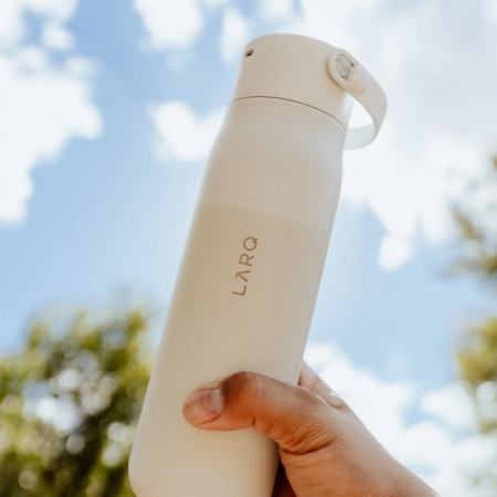 LARQ - Bottle PureVis 2 - Inteligentní, samočistící filtrační lahev, UV-C světlo - Granite White - Objem: 680 ml