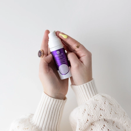 Basiclab - Esteticus - Redukce a stimulace - Korigující sérum s retinalem 0,07 %, fyto sfingozynou a karnozinem 2,0 % - 30 ml