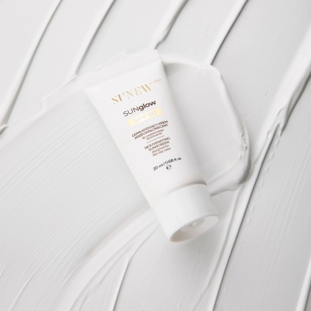 SunewMed+ - SUNglow SPF50 Omlazující krém na obličej s SPF - 20 ml