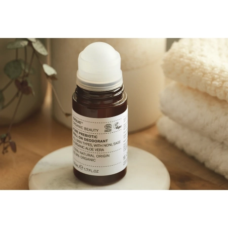 Evolve Organic Beauty - Pure Prebiotic Roll on Deodorant - Přírodní deodorant s prebiotiky - 50 ml