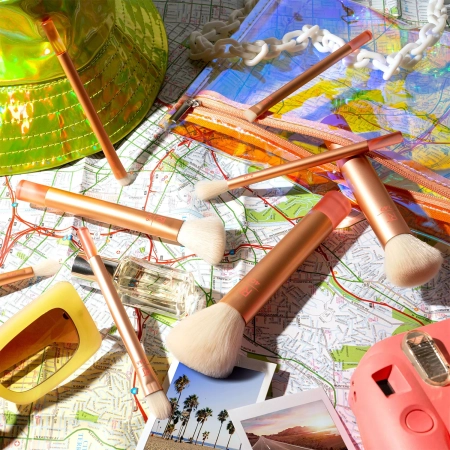 Real Techniques - The Wanderer Travel Brush Kit - Cestovní sada štětců na make-up s kosmetickou taštičkou