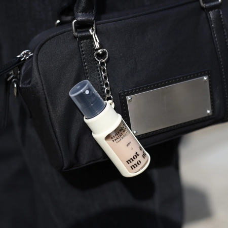 motomont - Silicone Keyrings+Afternoon Facial Mist - Hydratační a fixační sprej na make-up s pouzdrem - 20 ml+1 ks