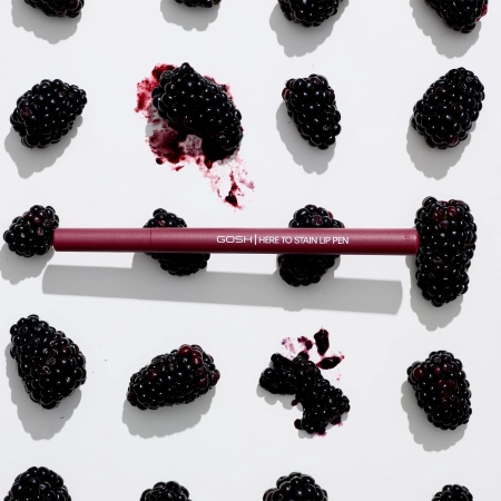 GOSH - Here To Stain Lip Pen - Dlouhotrvající konturovací tužka na rty ve fixu - 010 Berry Stain - 1 ml
