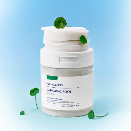 EQQUALBERRY - Swimming Pool Toner Pads - Hydratační polštářky na obličej - 70 ks/220ml