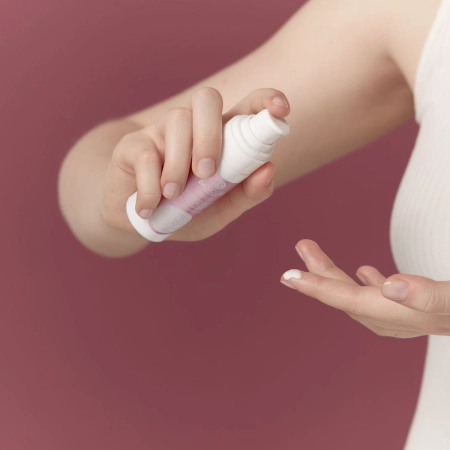 BasicLab - Esteticus - Elasticita a obnova - Regenerační pleťové sérum s ceramidy 1 % - 30 ml