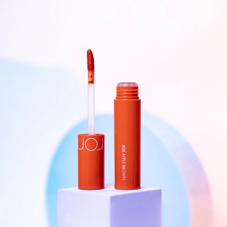 Rom&nd - Juicy Lasting Tint Original Series - 08 Apple Brown - Lesklý tint na rty - 5,3 g