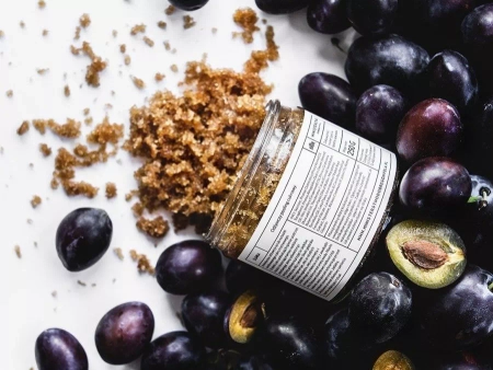  Ministerstwo Dobrego Mydła - Vyživující cukrový peeling - Švestka - 300 g