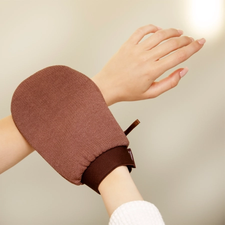 Cosibella Accessories - Peelingová rukavice na tělo - Desert Brown 