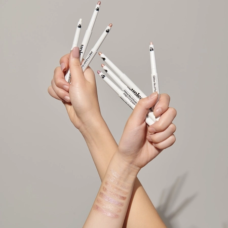 Unleashia - Pretty Easy Glitter Stick - 3 Brave - Třpytivá tužka na oči - 0,7 g