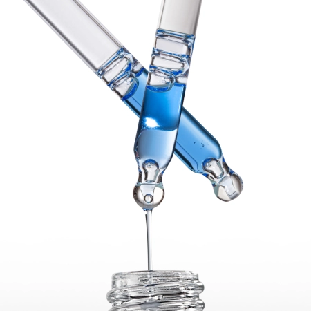 BasicLab - Esteticus - Elasticita a obnova - Zpevňující sérum s 0,5 % peptidů mědi - 30 ml
