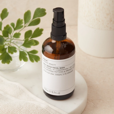 Evolve Organic Beauty - Daily Detox Facial Wash - Jemný mycí gel na obličej - 100 ml