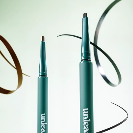 UNLEASHIA - Easy Glide Flat Eyeliner - Ploché oční línky -  No 1  Deep Black - 0,15 g