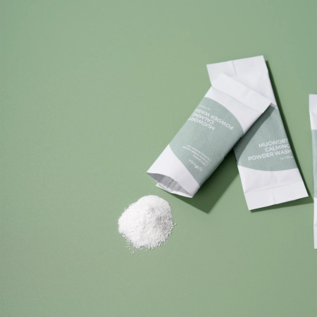 Isntree - Spot Saver - Mugwort Calming Powder Wash - Pudr na mytí obličeje - 25 x 1 g