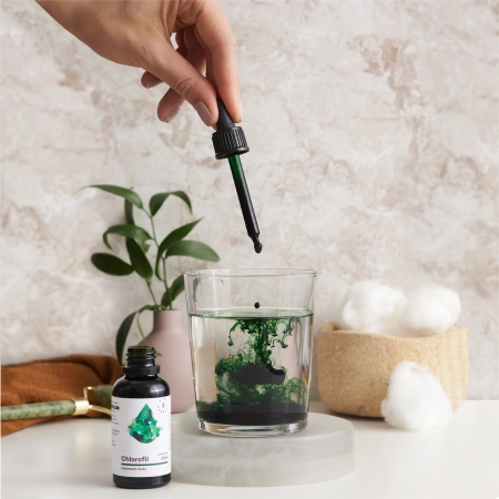 Aura Herbals - Chlorofyl z moruše bilé Koncentrát - Kapky - 30 ml