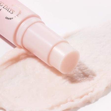 Aperire - Blooming Days Glow Balm - Rozjasňující balzám v tyčince - 9,5 g