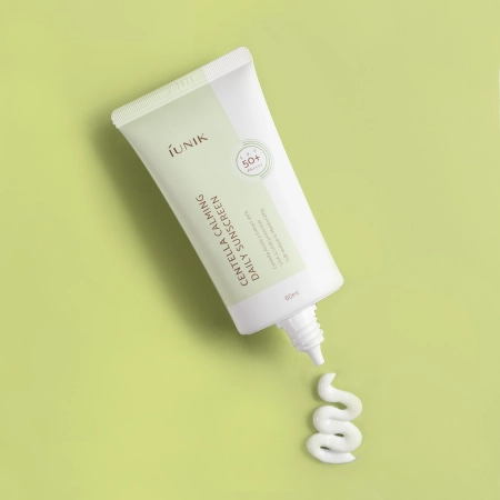 iUNIK - Centella Calming Daily Sunscreen SPF 50+ PA++++ - Lehký SPF krém - 60 ml