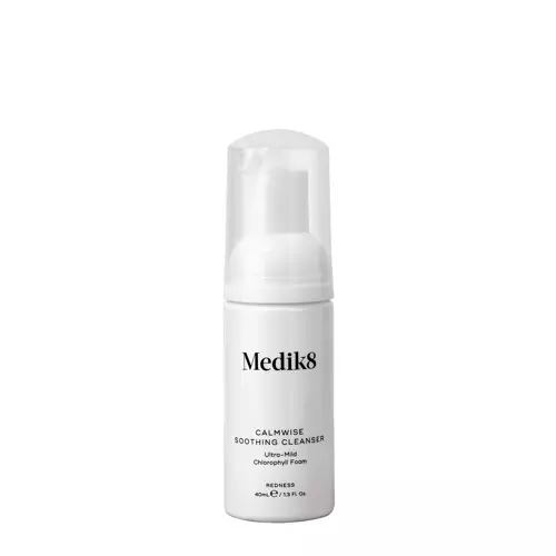 Medik8 - Try Me Size - Calmwise Soothing Cleanser - Jemná čisticí pěna pro kuperózní pleť s rozšířenými žilkami - 40 ml